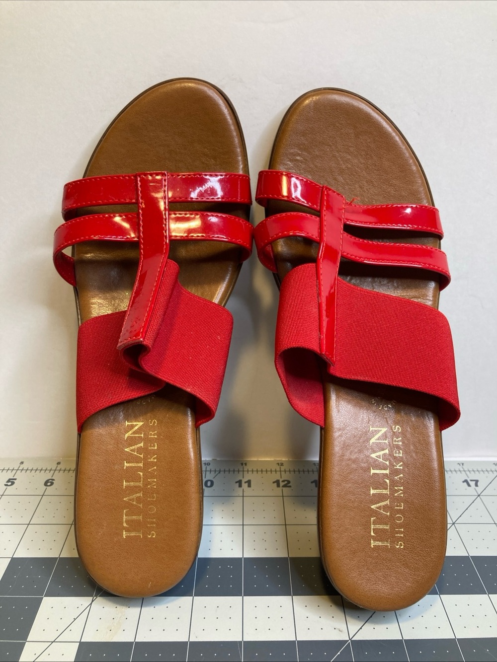 Italian Shoemakers Women's Red Wedge Platform Sandles Slip on Shoe Size 10